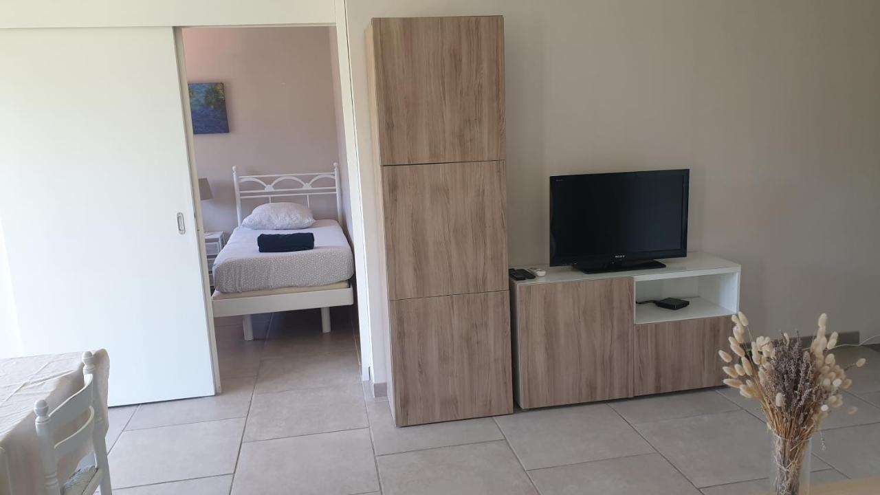 Logement reposant, sécurisé et climatisé Appartamento Avignone Esterno foto
